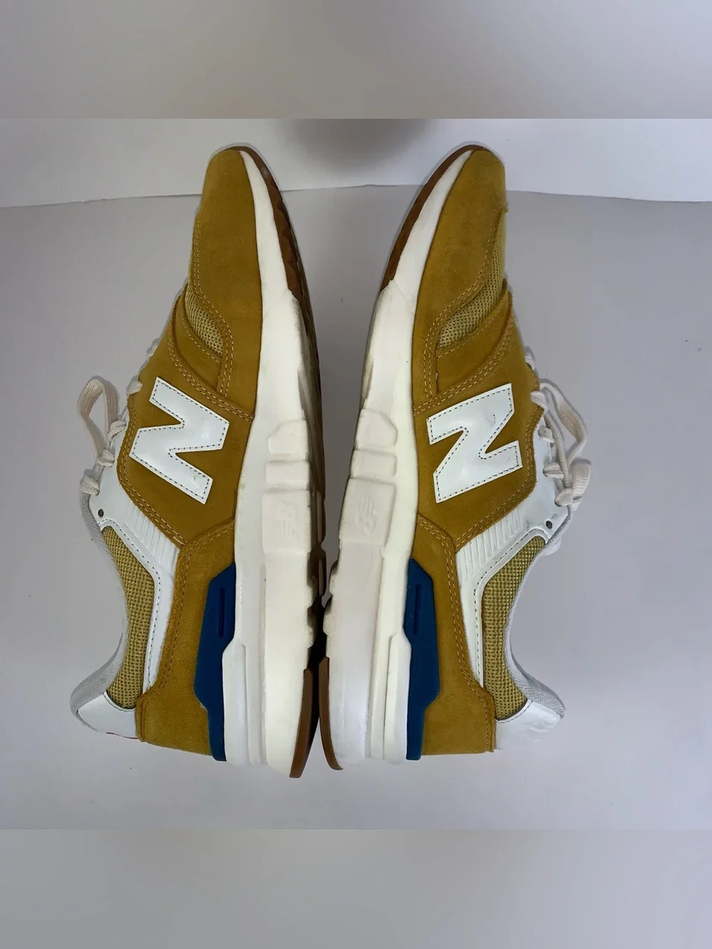 New Balance 997H Gold Suede Retro Fashion Sneakers Men's Size 11